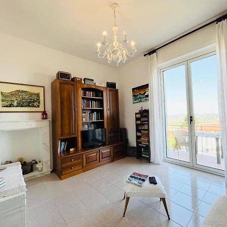 Casa Vacanze Con Vista Panoramica Frassinello Exterior photo