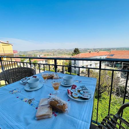 Casa Vacanze Con Vista Panoramica Frassinello Exterior photo